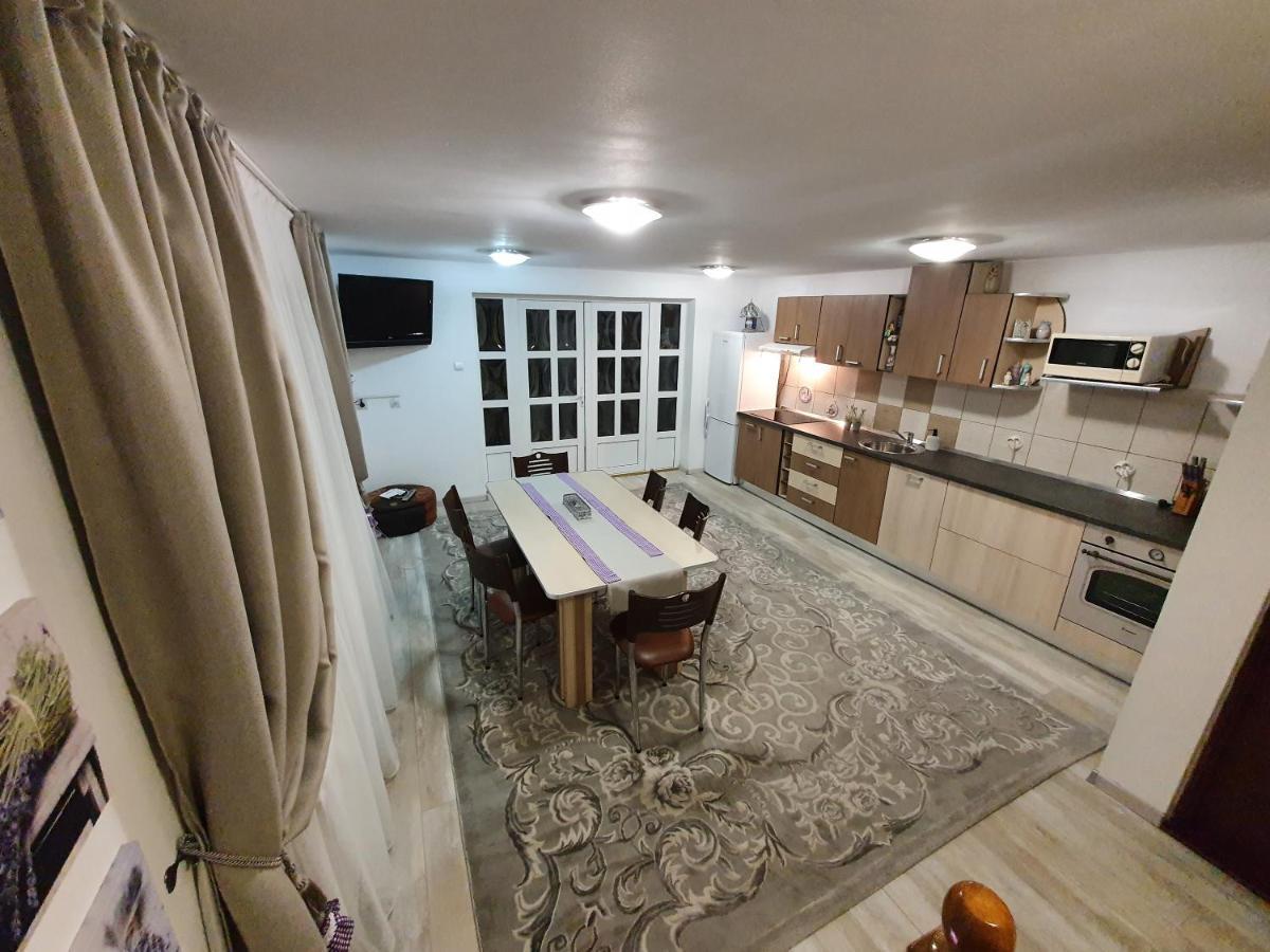 Casa Lucky Hotel Rîşnov Buitenkant foto