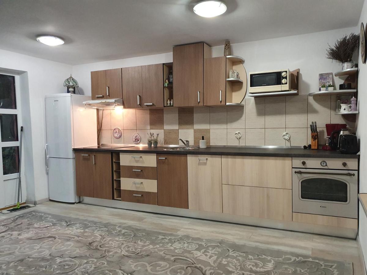Casa Lucky Hotel Rîşnov Buitenkant foto
