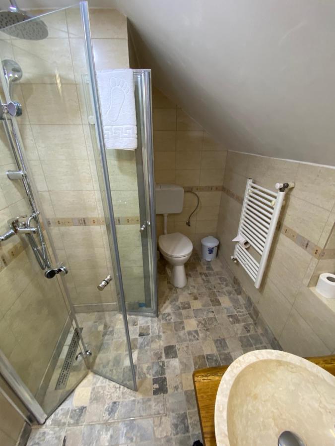 Casa Lucky Hotel Rîşnov Buitenkant foto