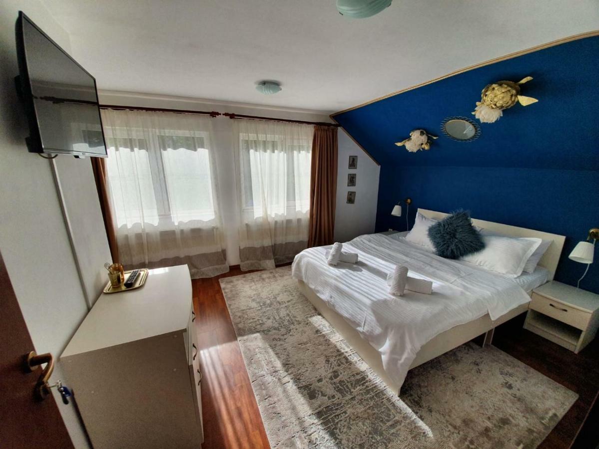 Casa Lucky Hotel Rîşnov Buitenkant foto